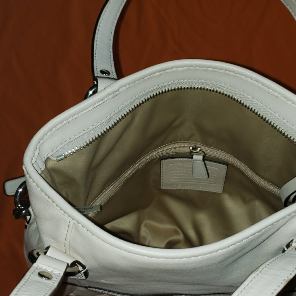 Authentic Coach Purse - Picture 4 of 8